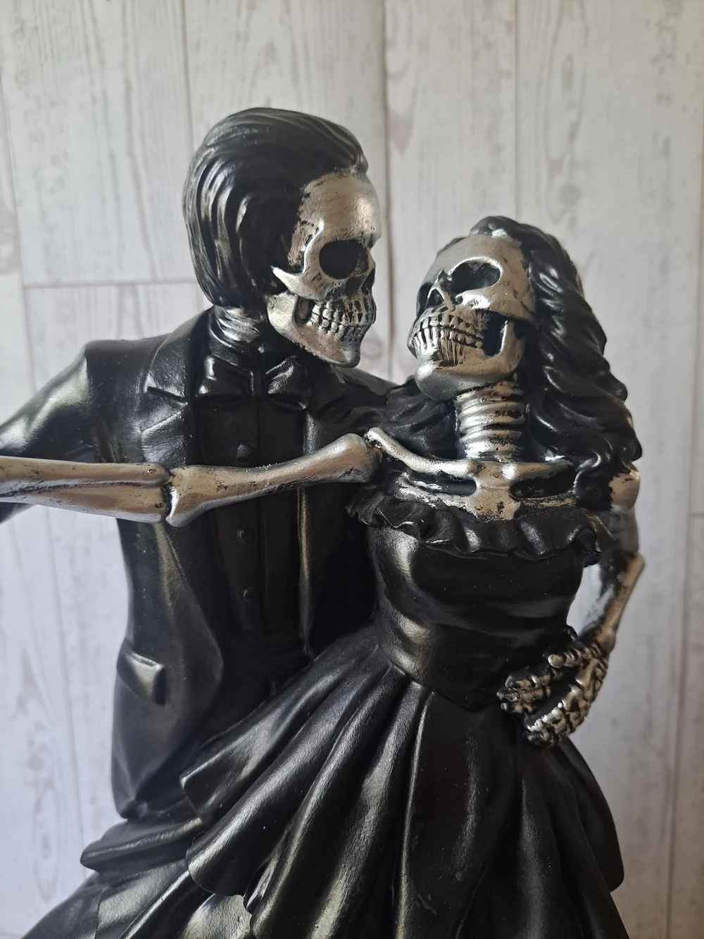 Day Of The Dead Couple Statue Gothic Halloween Decor Dancing Skeleton Figurine